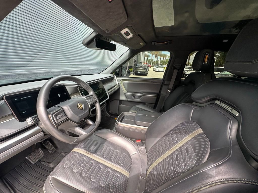 Used 2025 Rivian R1S Adventure image 4