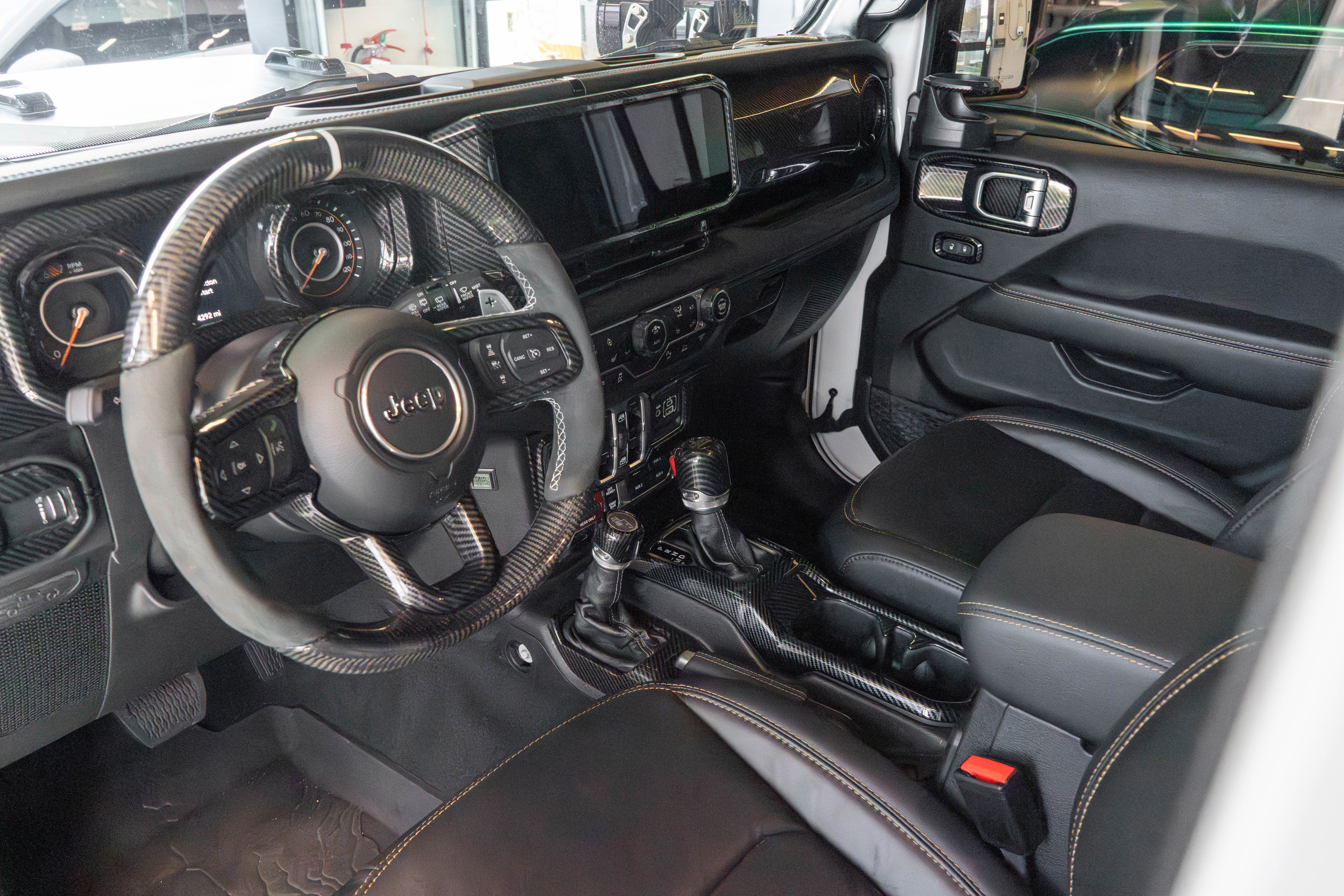 Used 2024 Jeep Wrangler Unlimited Rubicon 392 AWD/4WD image 15