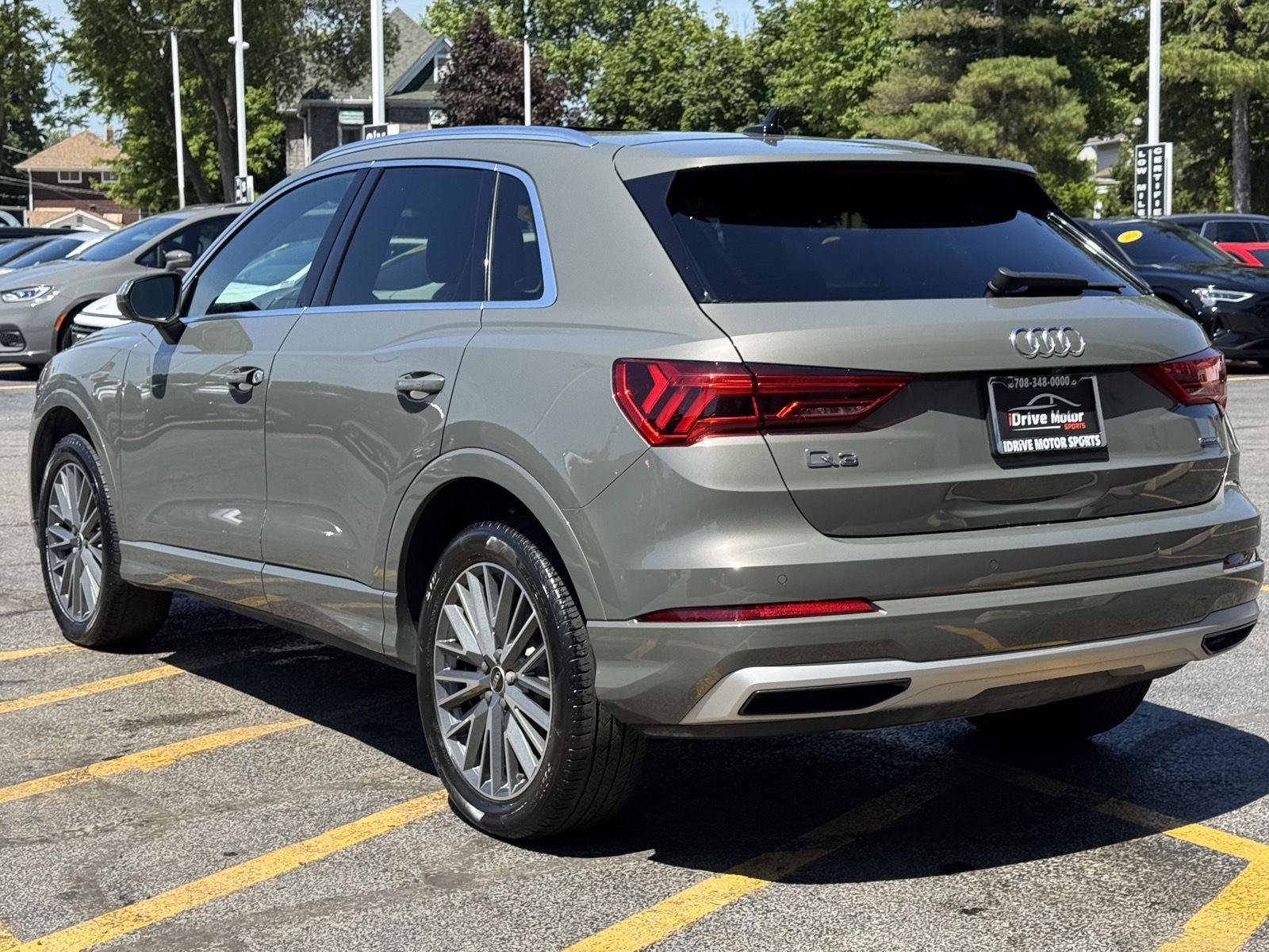 Used 2021 Audi Q3 2.0T Premium Plus w/ Premium Plus Package AWD/4WD image 6