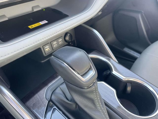 Used 2023 Toyota Highlander Limited image 30