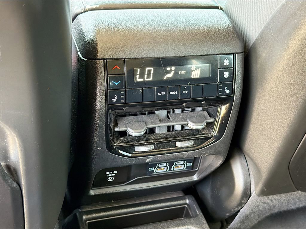 Used 2021 Jeep Grand Cherokee L Limited AWD/4WD image 40