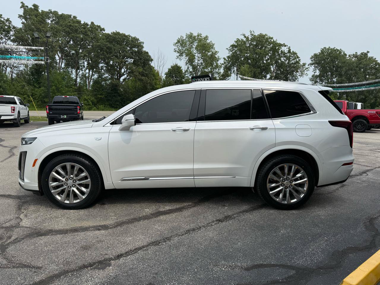Used 2021 Cadillac XT6 Premium Luxury FWD image 6