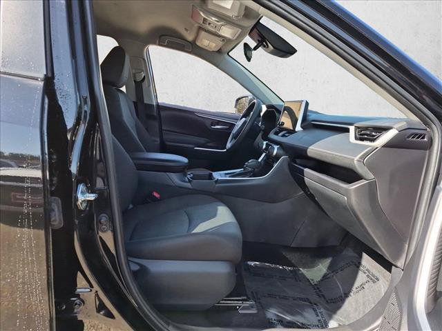 Certified 2025 Toyota RAV4 XLE FWD image 20