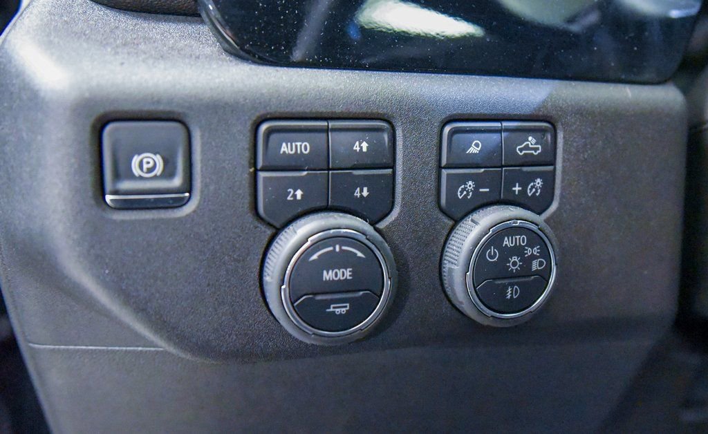 Used 2025 Chevrolet Silverado 2500 LTZ w/ Trail Boss Package image 18