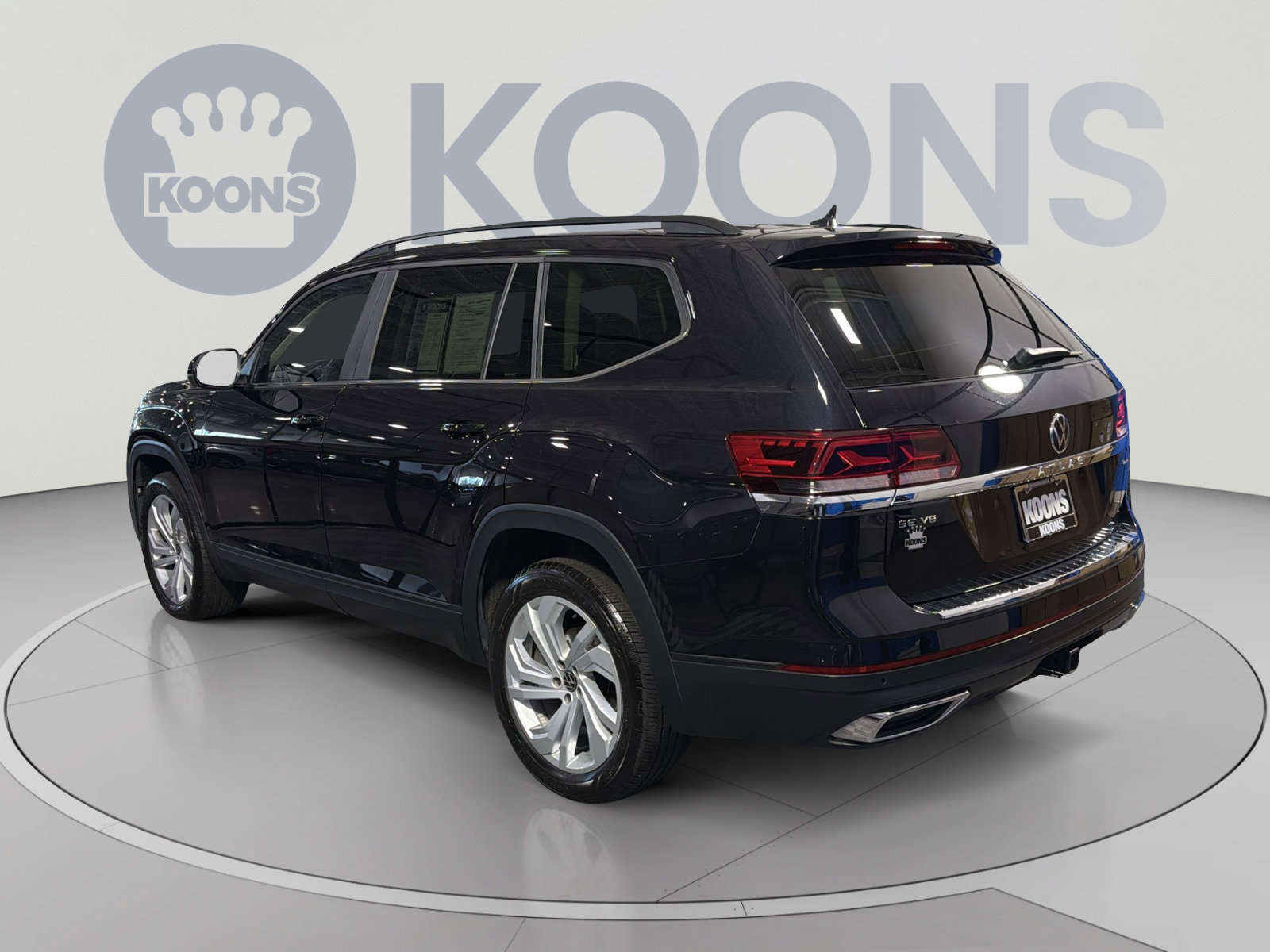 Used 2023 Volkswagen Atlas SE AWD/4WD image 4