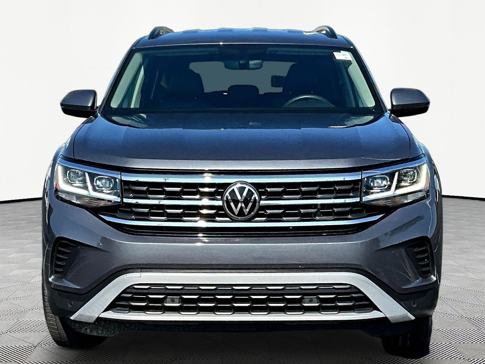Used 2023 Volkswagen Atlas SE AWD/4WD image 2