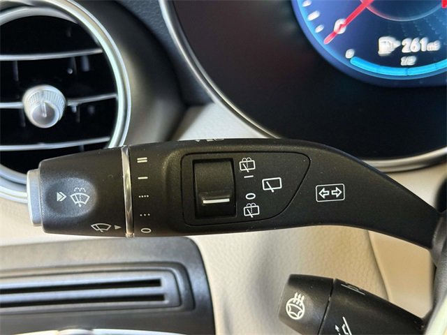 Used 2021 Mercedes-Benz GLC 300 4MATIC image 28