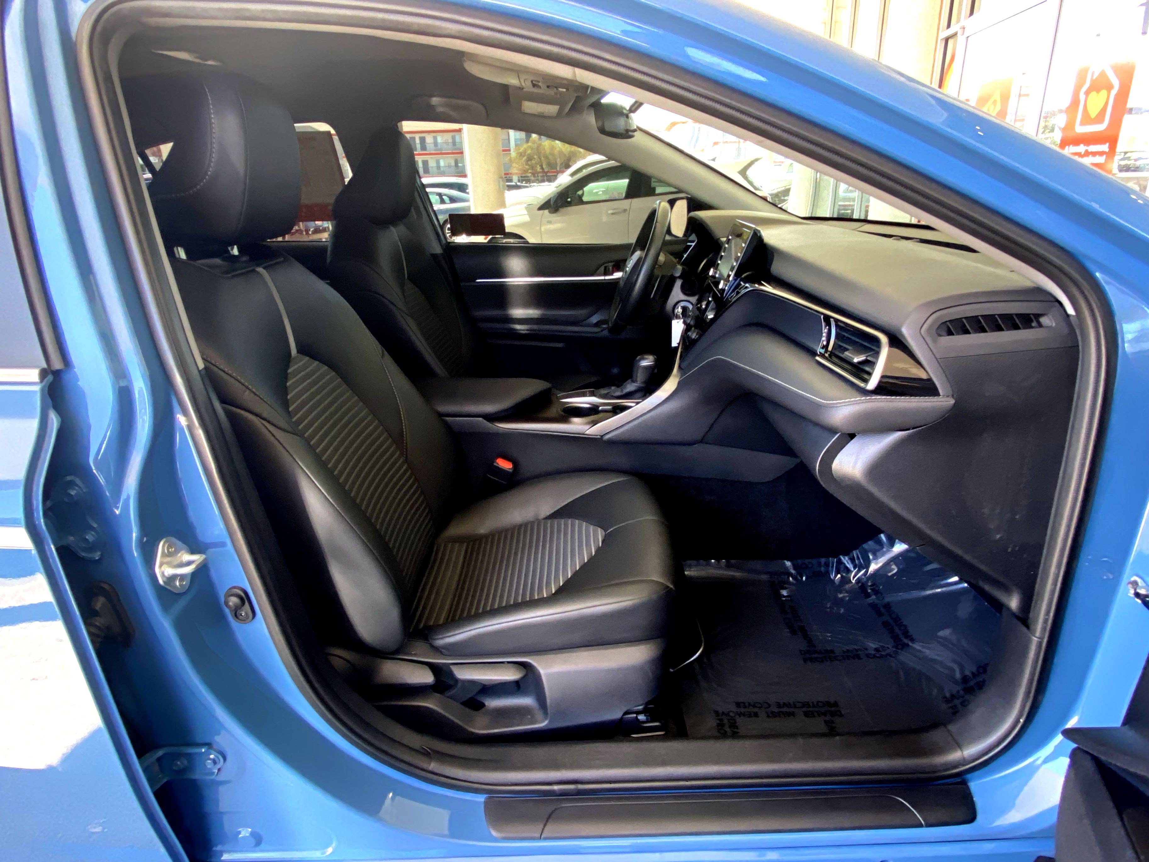 Used 2023 Toyota Camry SE image 31