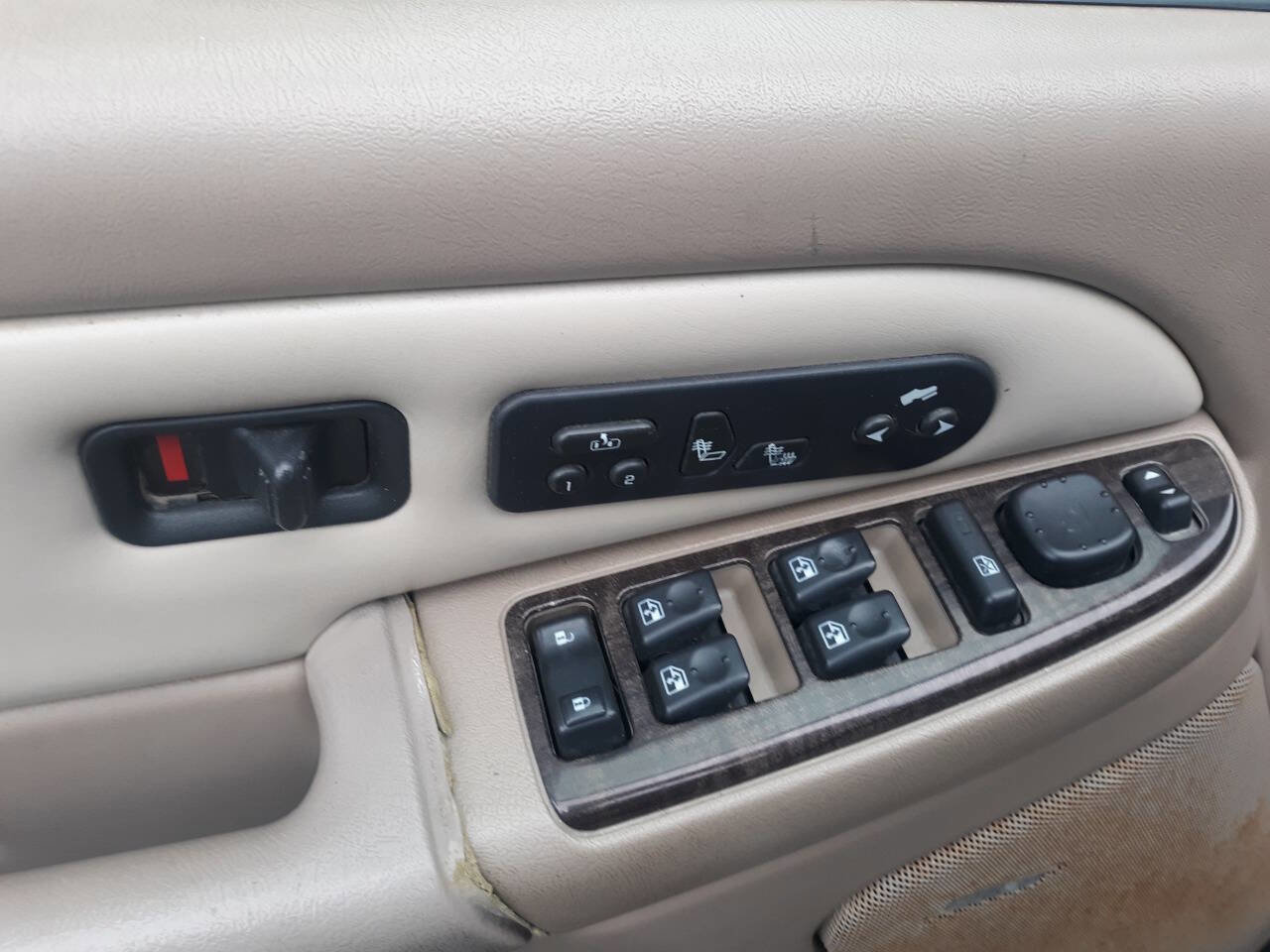 Used 2006 GMC Yukon Denali image 12