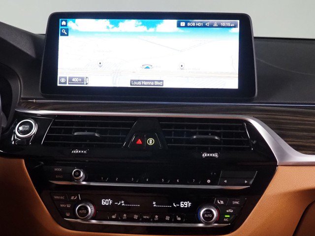 Used 2021 BMW 530e w/ Premium Package w/ Premium Package RWD image 27