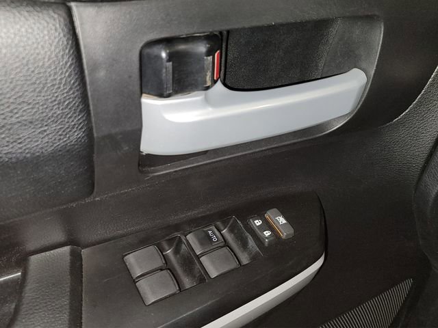 Used 2019 Toyota Tundra SR5 AWD/4WD image 18