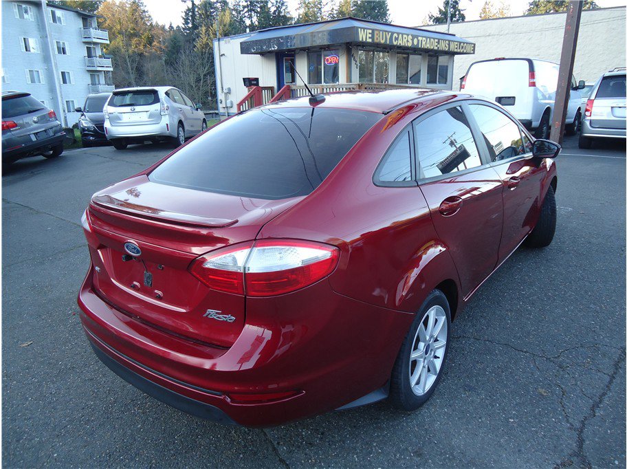 Used 2016 Ford Fiesta SE w/ Equipment Group 201A image 6