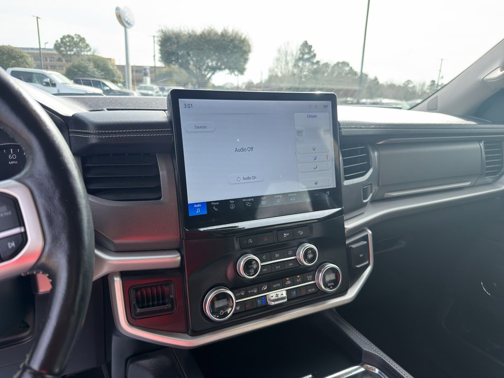 Used 2024 Ford Expedition Max XLT image 10