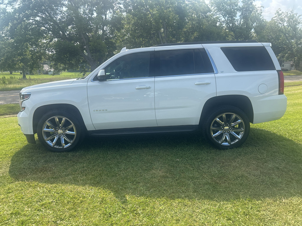 Used 2020 Chevrolet Tahoe LT w/ Luxury Package RWD image 6