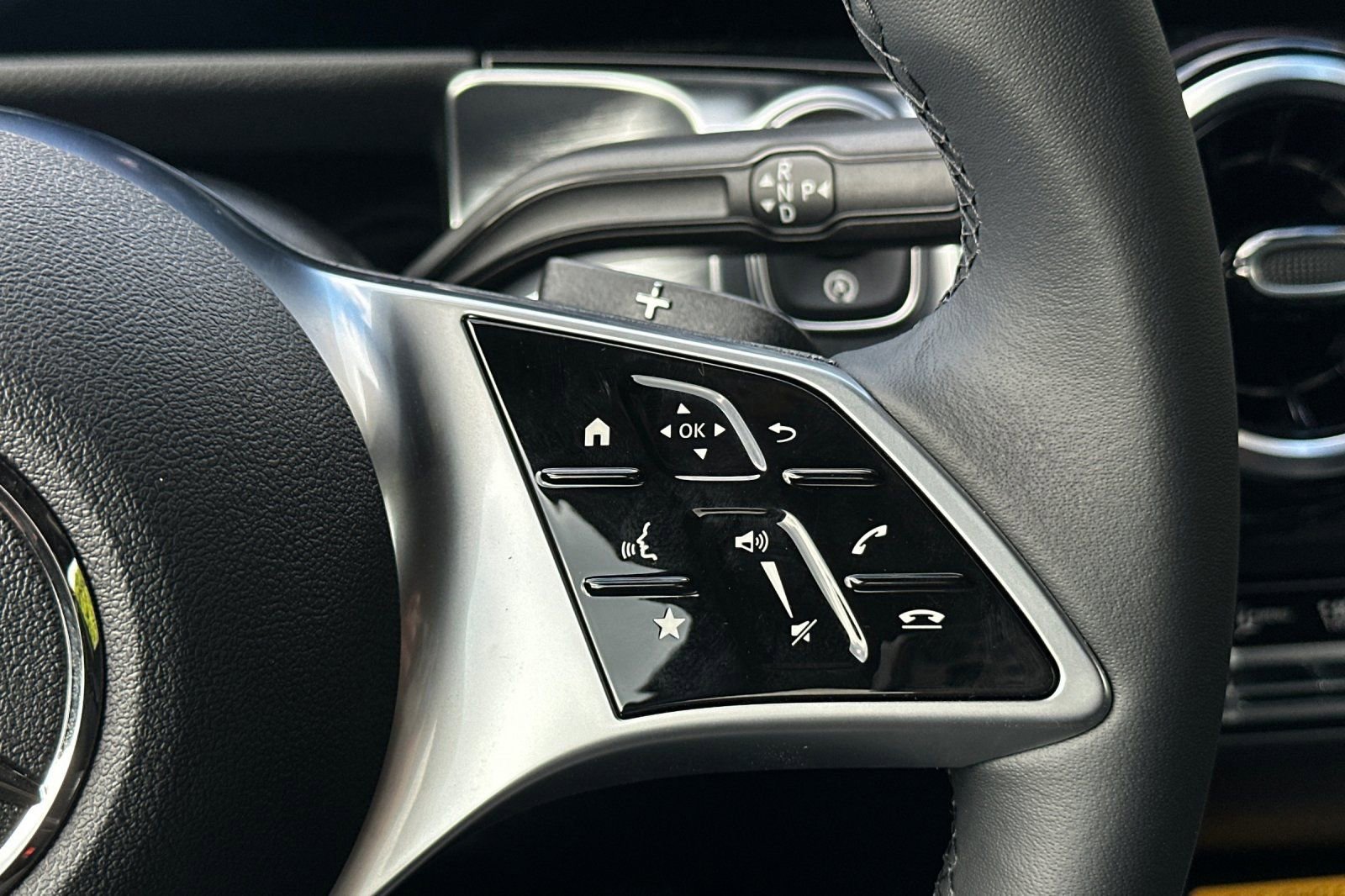 New 2026 Mercedes-Benz GLB 250 image 26