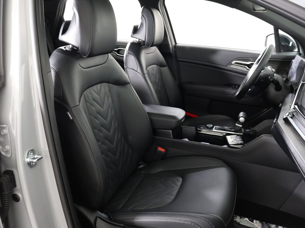 Used 2025 Kia Sportage X-Line w/ Premium Package AWD/4WD image 32