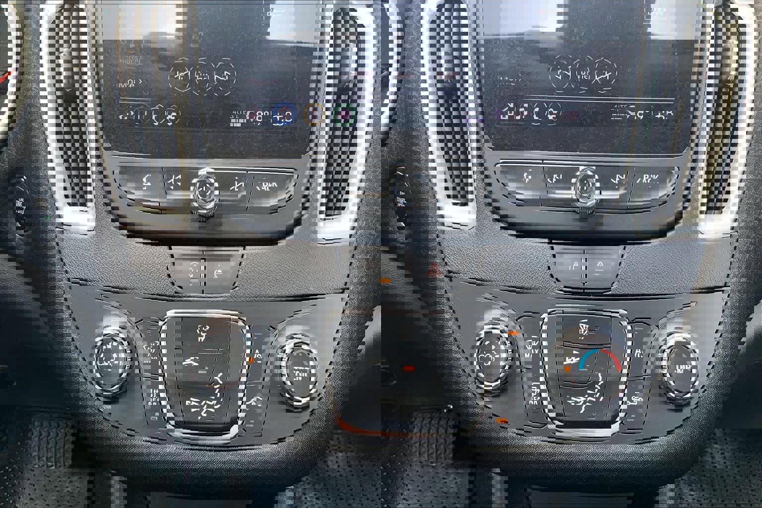 Used 2025 Chevrolet Malibu LS FWD image 29