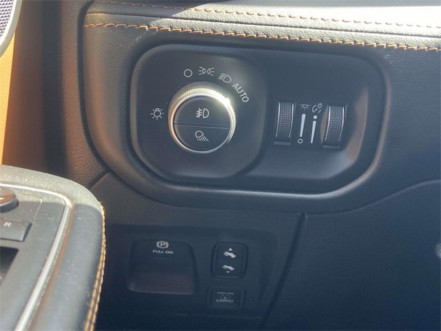 Used 2020 RAM 1500 Limited image 31