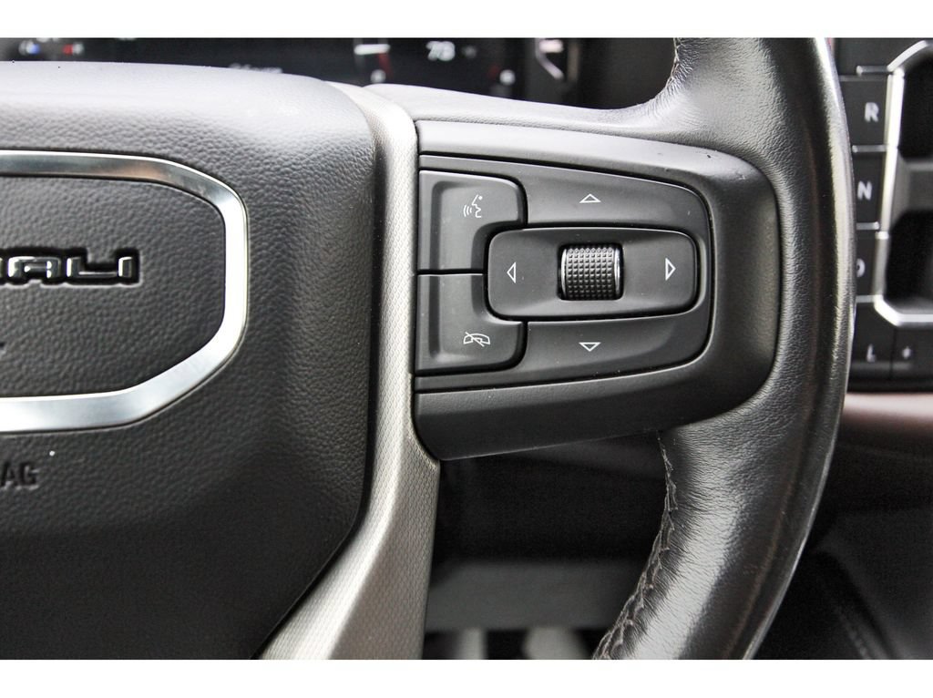 Used 2022 GMC Yukon Denali AWD/4WD image 16