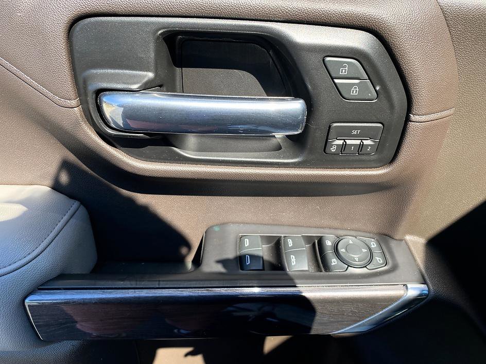 Used 2019 Chevrolet Silverado 1500 LTZ w/ LTZ Premium Package image 10