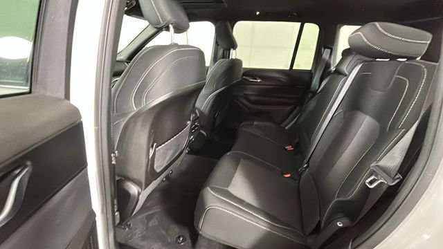 Used 2024 Jeep Grand Cherokee Laredo X w/ Luxury Tech Group I AWD/4WD image 26