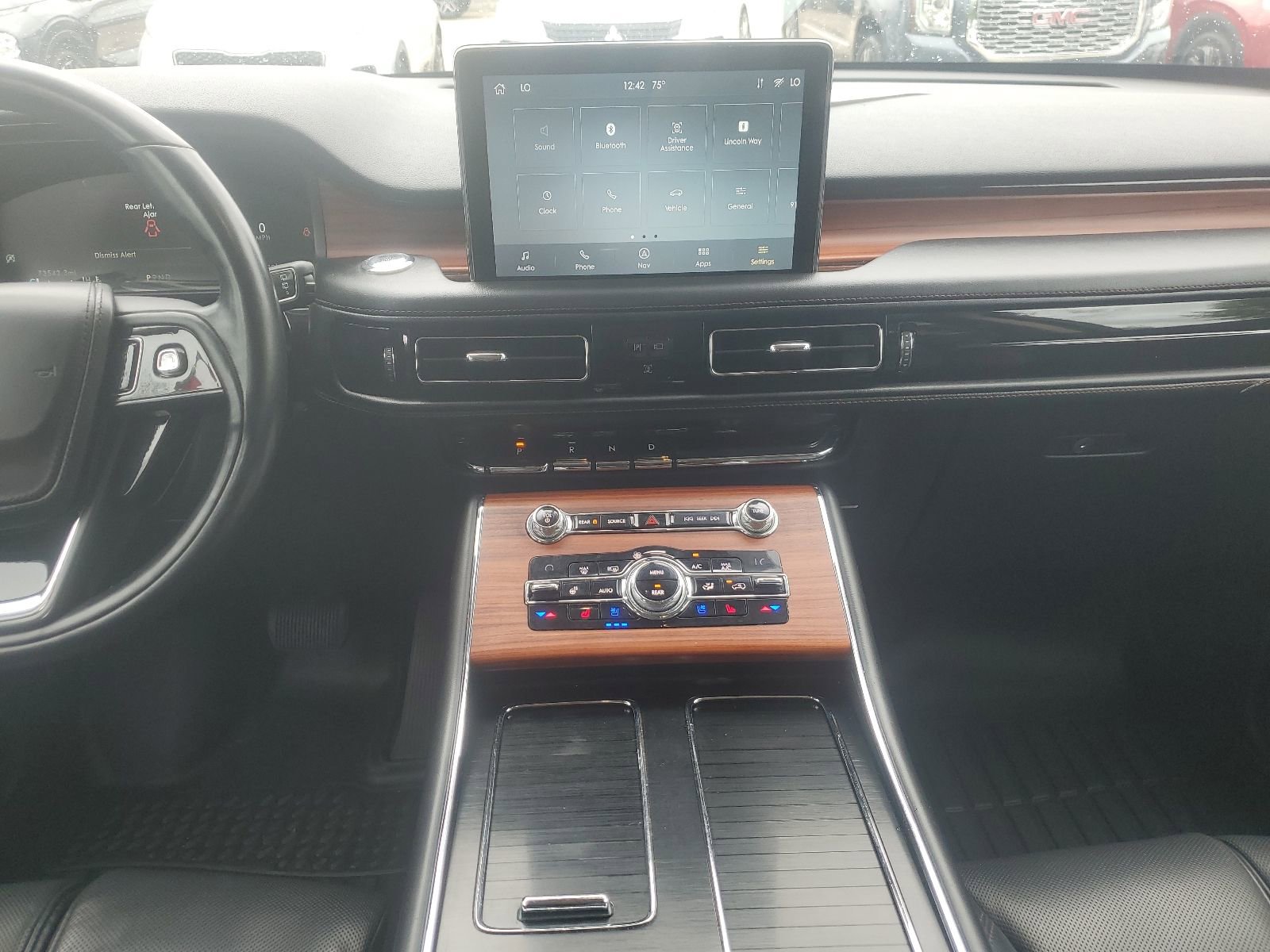 Used 2020 Lincoln Aviator Reserve w/ Equipment Group 202A image 10