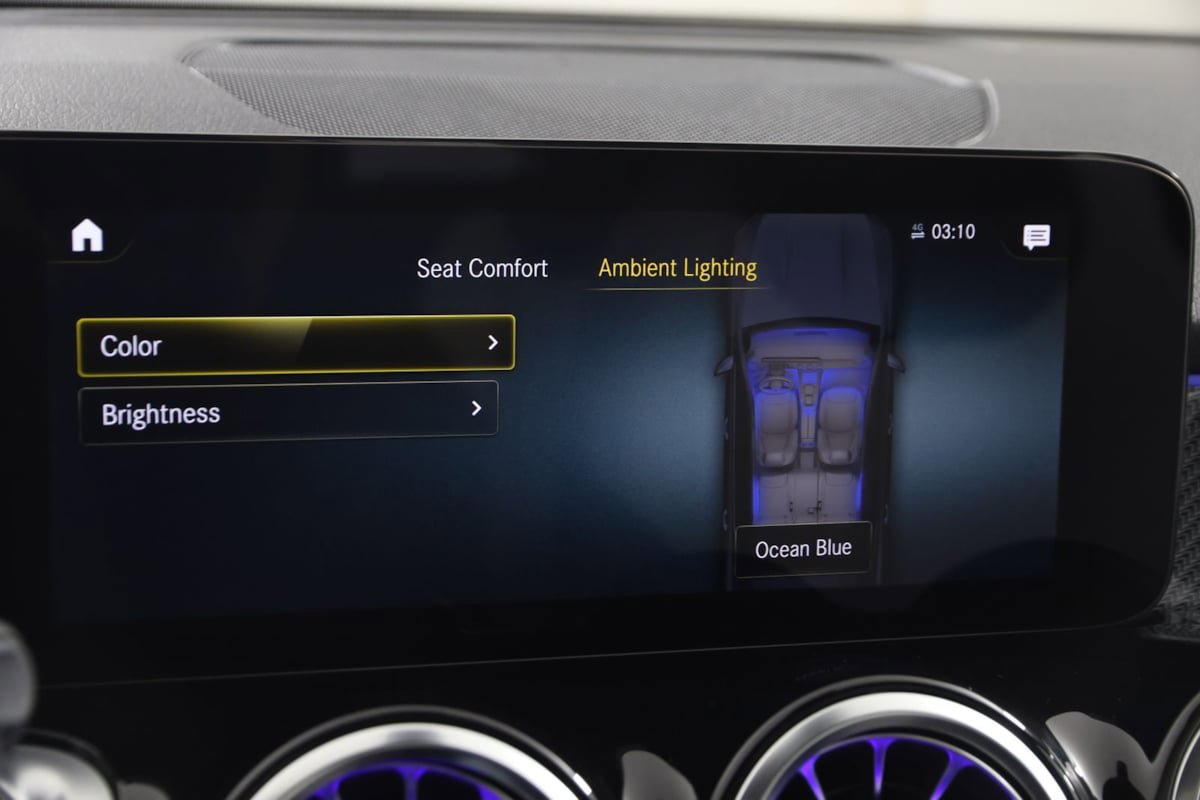 Used 2022 Mercedes-Benz GLB 35 AMG 4MATIC image 39