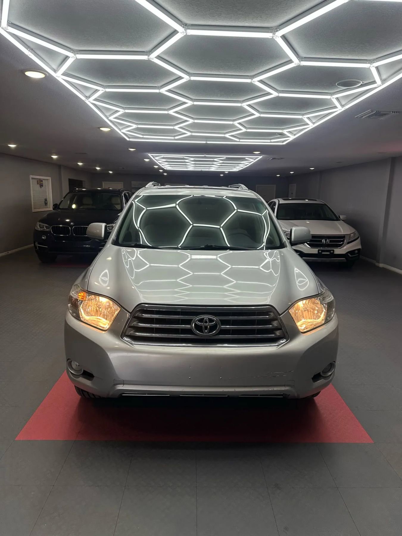 Used 2010 Toyota Highlander Limited image 8
