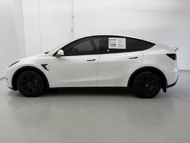 Used 2023 Tesla Model Y Long Range AWD/4WD image 8