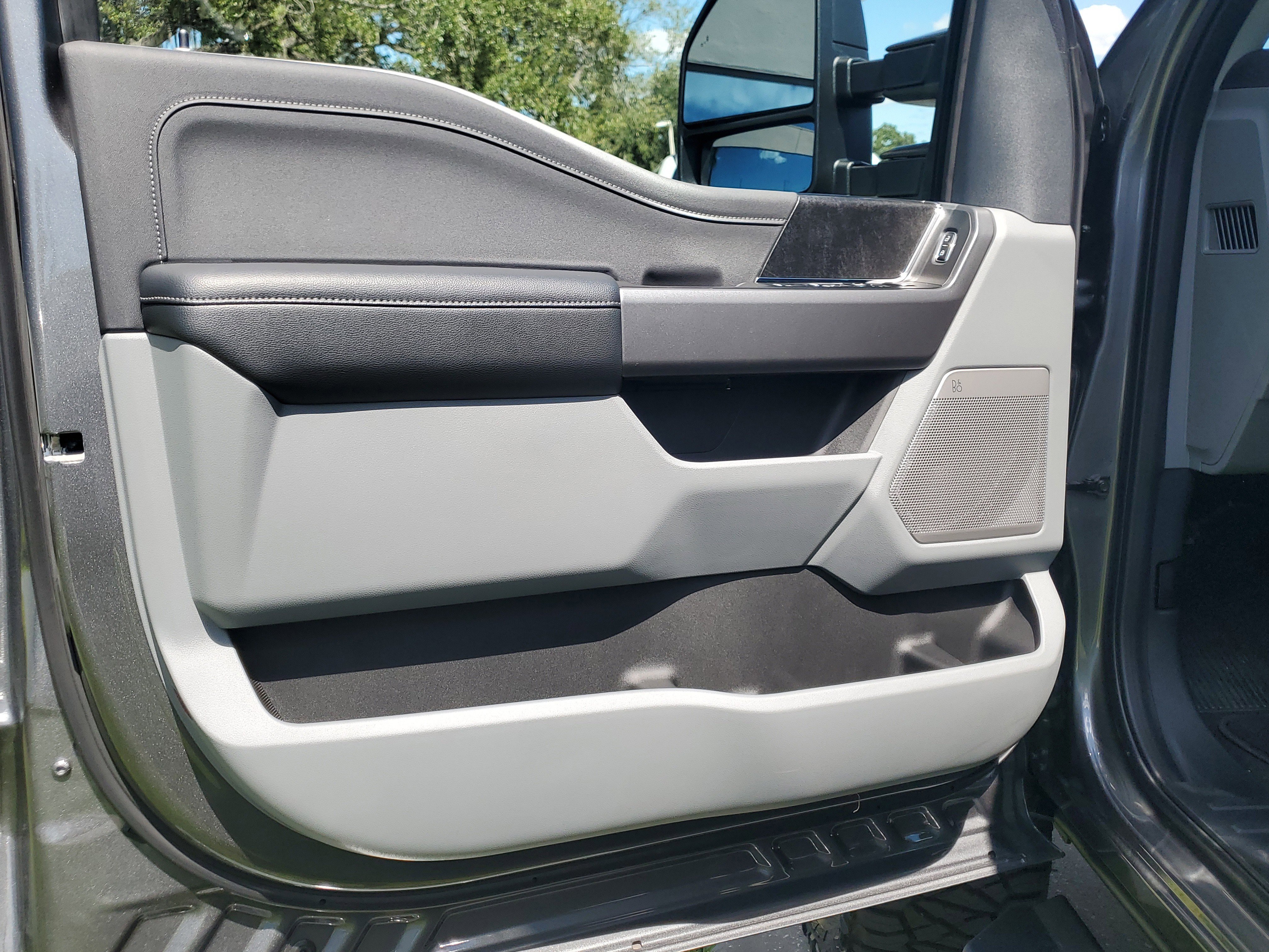New 2026 Ford F250 XLT w/ XLT Premium Package image 16