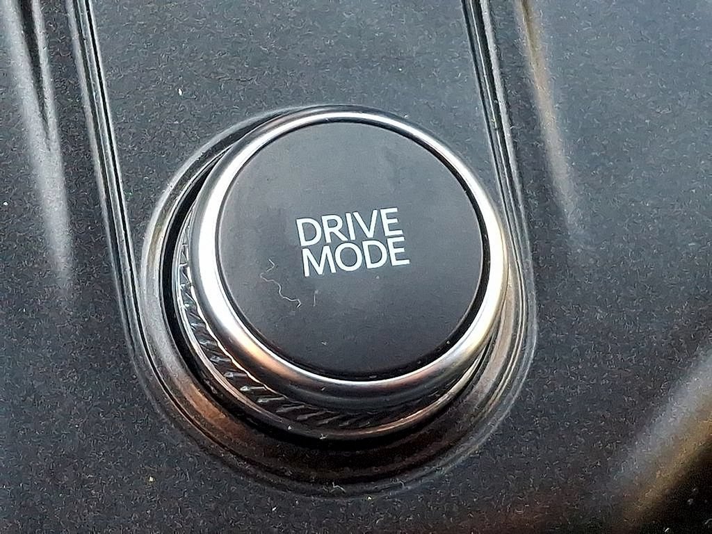 Used 2025 Ford Explorer ST-Line AWD/4WD image 25