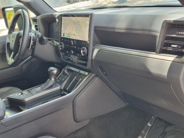 Used 2024 Lexus GX 550 AWD/4WD image 21