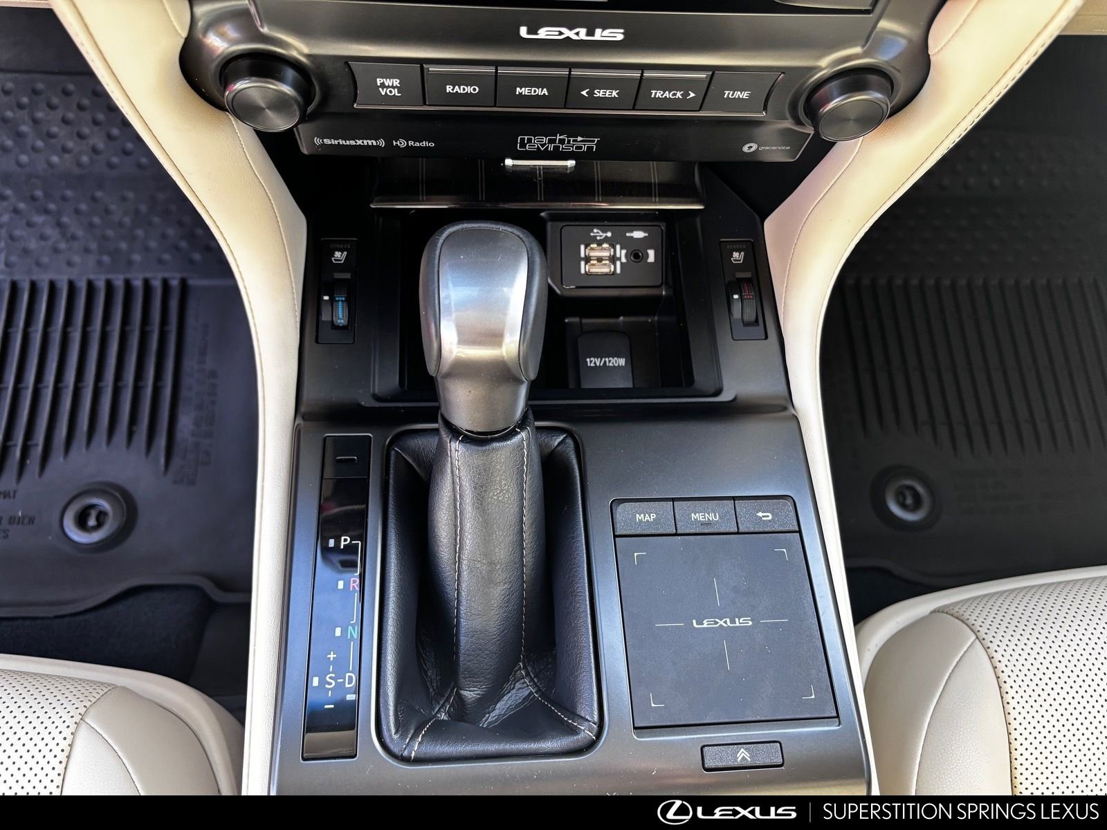 Used 2023 Lexus GX 460 Premium w/ Accessory Package image 13