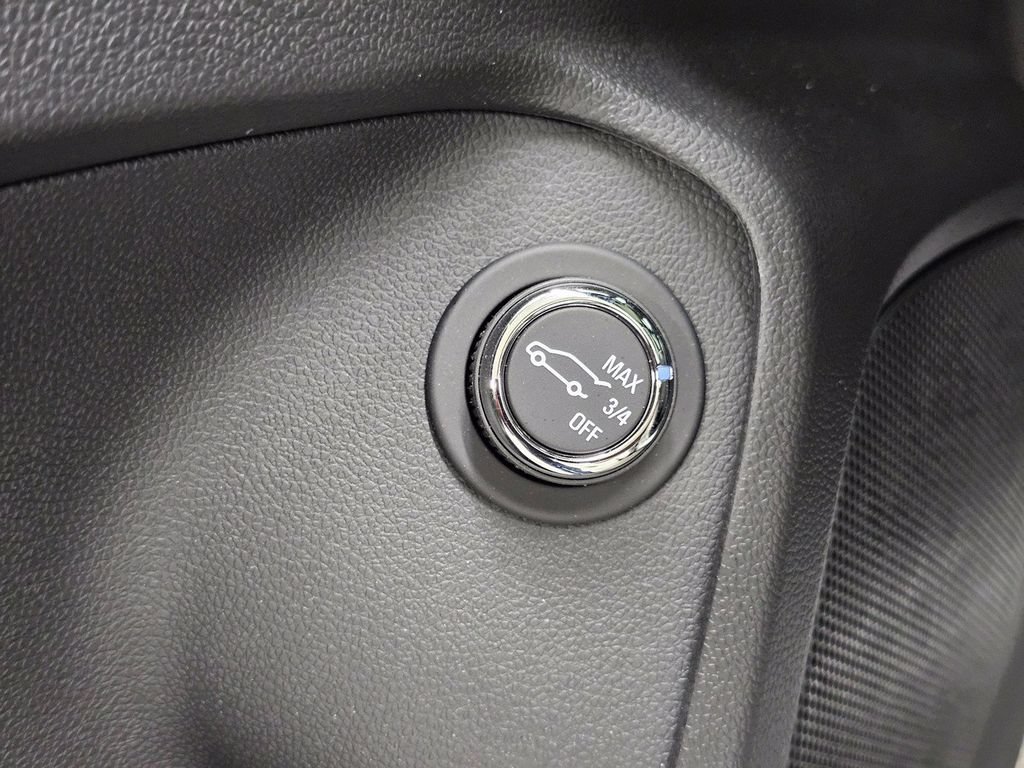 Used 2026 Chevrolet TrailBlazer RS w/ Convenience Package FWD image 33