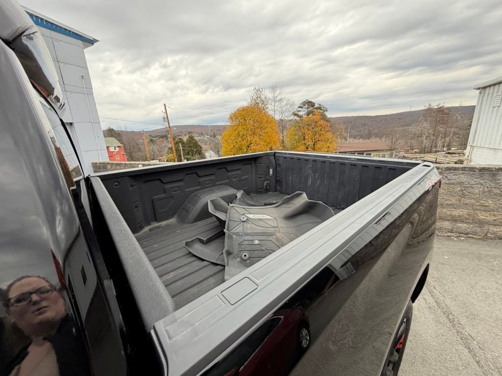 Used 2023 Chevrolet Silverado 1500 RST w/ Redline Edition image 12