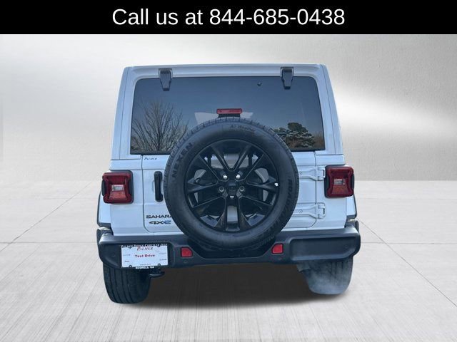 Certified 2025 Jeep Wrangler Unlimited Sahara w/ Safety Group image 5