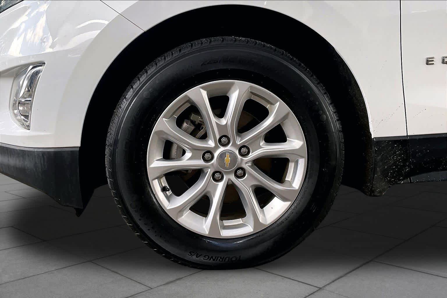 Used 2019 Chevrolet Equinox LS FWD image 11