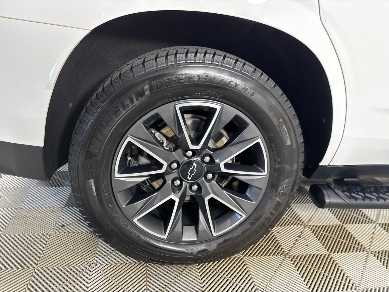 Used 2021 Chevrolet Tahoe Z71 w/ Z71 Off-Road Package image 35