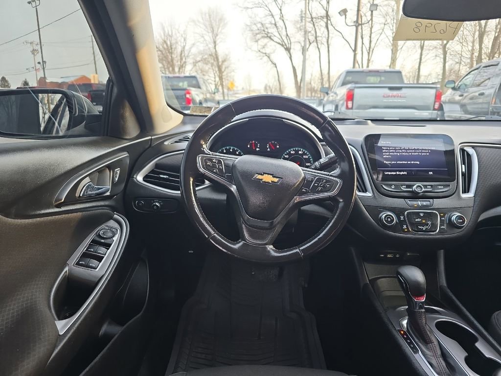 Used 2021 Chevrolet Malibu RS FWD image 19