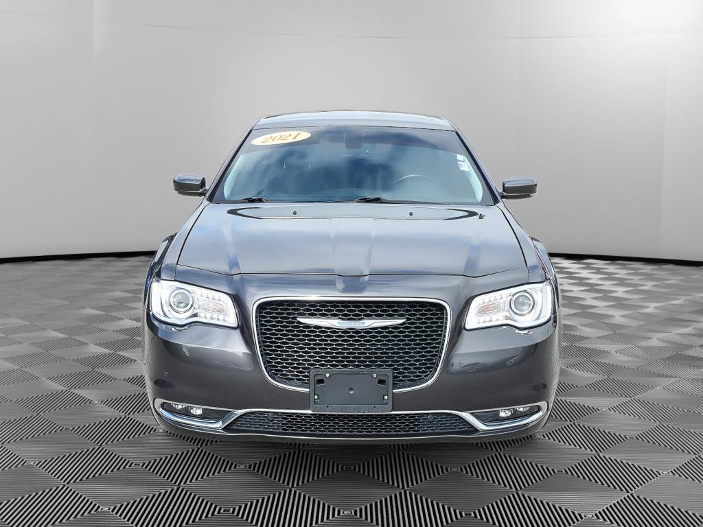 Used 2021 Chrysler 300 Touring L RWD image 10