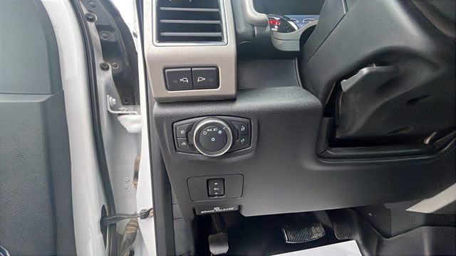 Used 2021 Ford F350 Lariat w/ Chrome Package image 12