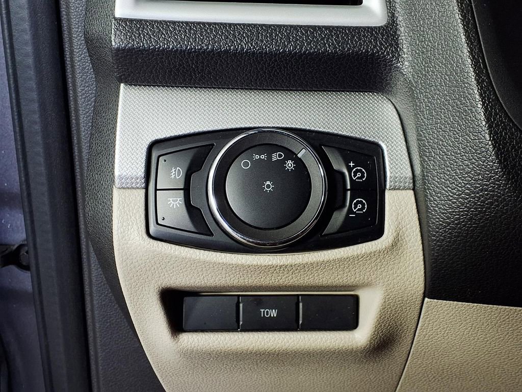 Used 2012 Ford Explorer XLT FWD image 24