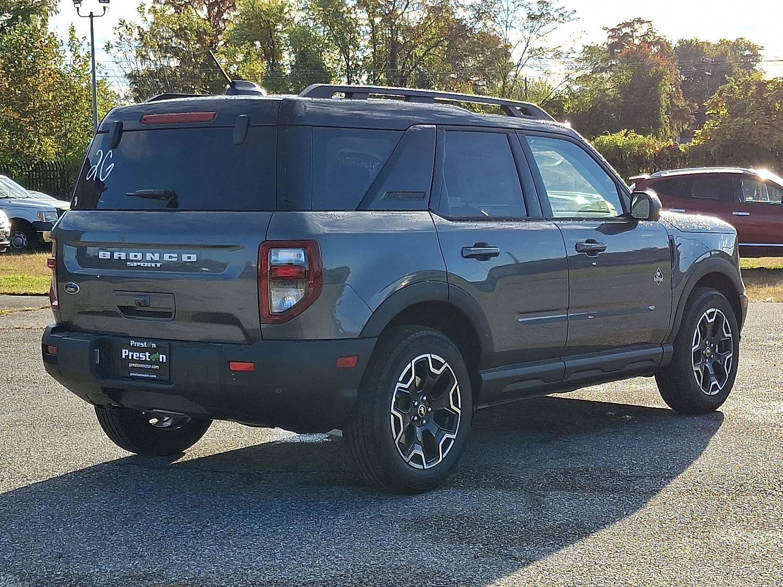 New 2025 Ford Bronco Sport Outer Banks image 3