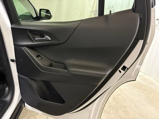 Used 2025 Chevrolet Equinox LT FWD image 19