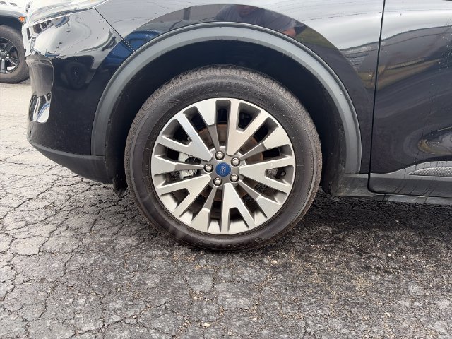 Used 2022 Ford Escape Titanium AWD/4WD image 26