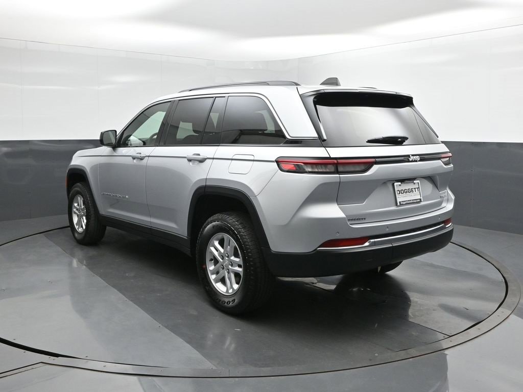 New 2025 Jeep Grand Cherokee Laredo w/ Luxury Tech Group I image 5