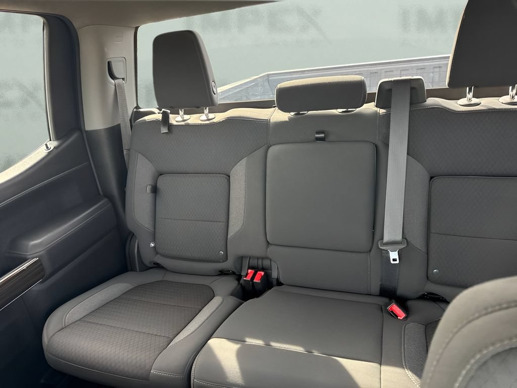 Used 2022 Chevrolet Silverado 1500 LT Trail Boss w/ Bed Protection Package AWD/4WD image 12