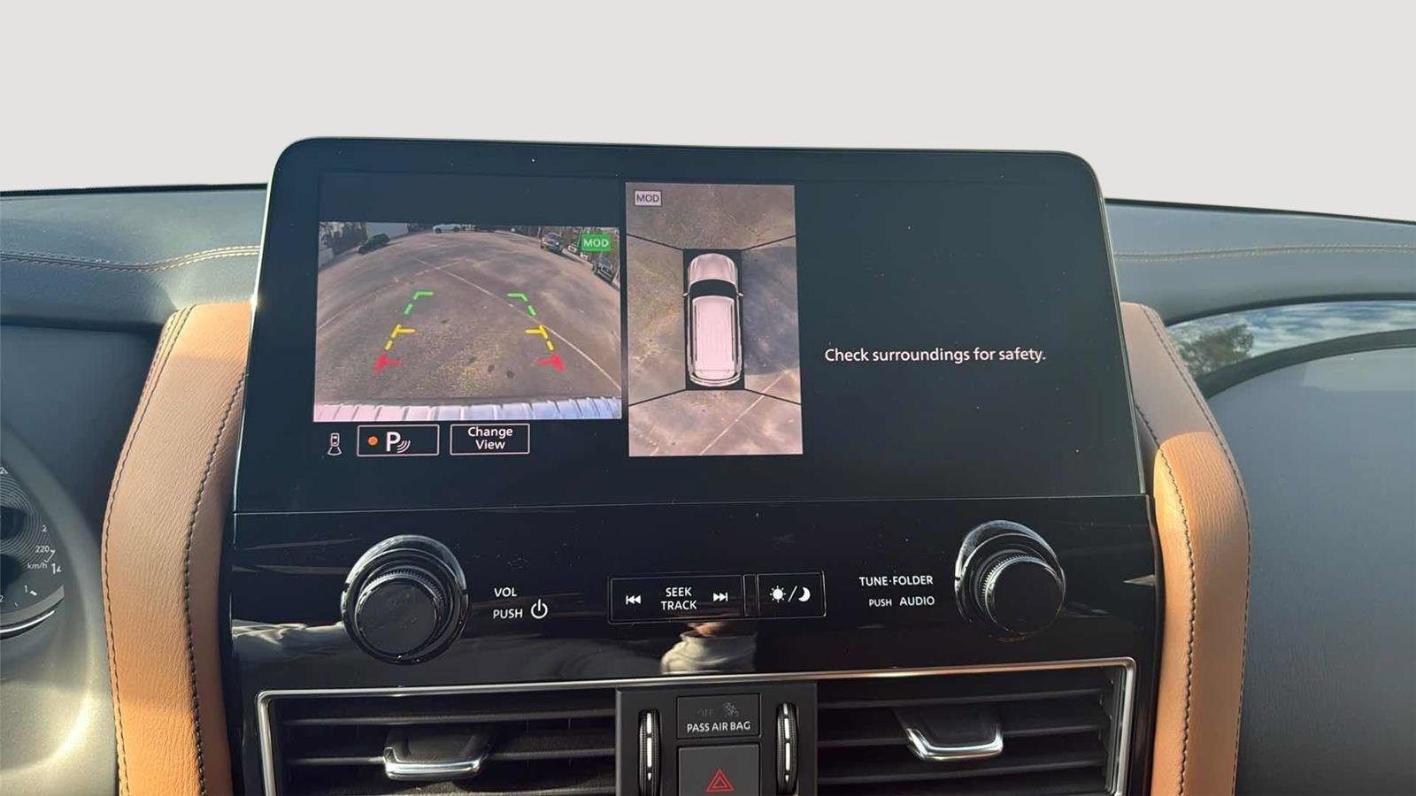 Used 2024 INFINITI QX80 Sensory w/ Cargo Package image 21