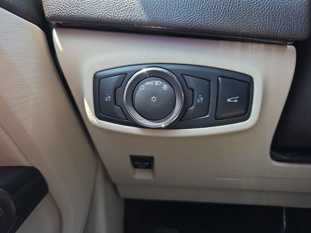 Used 2019 Lincoln MKC Reserve AWD/4WD image 41