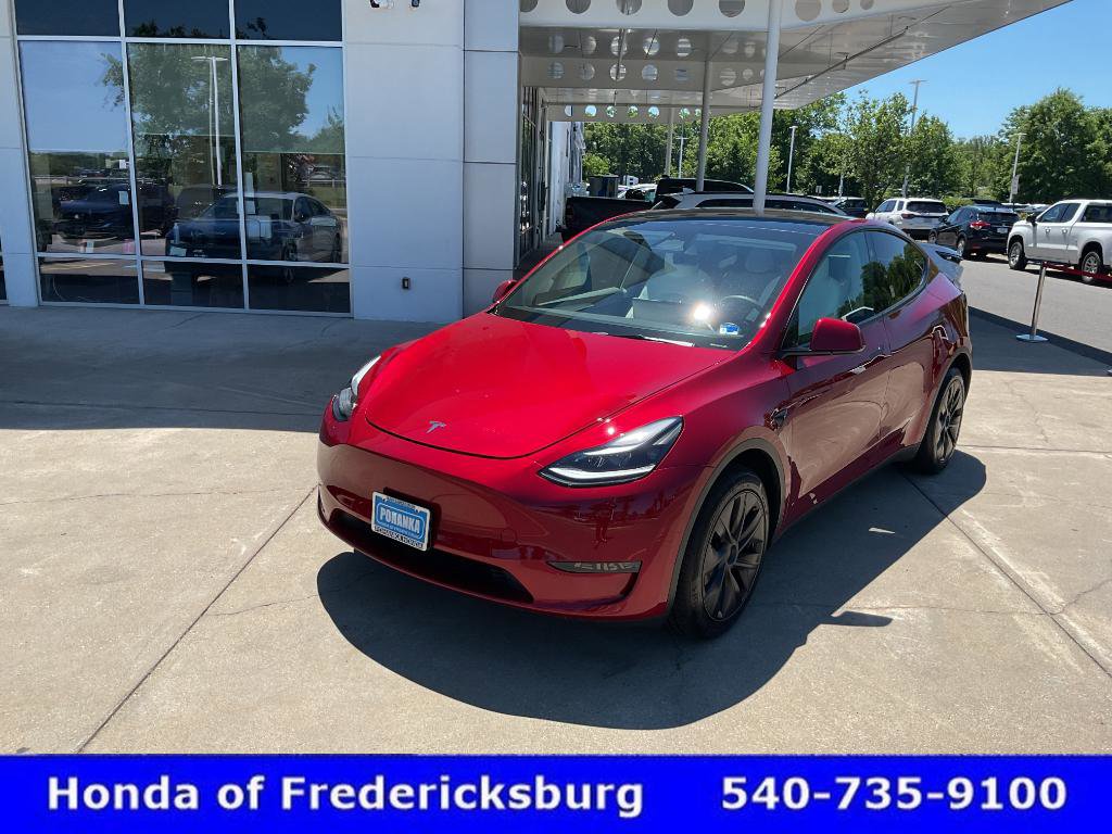 Used 2025 Tesla Model Y Long Range AWD/4WD image 2